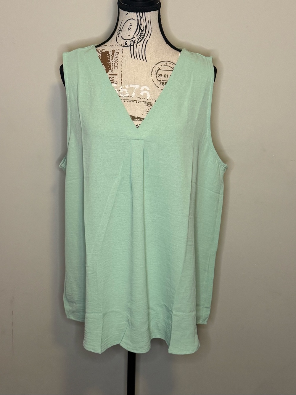 NWT - ANDREE BY UNIT Mint Green V-Neck Sleeveless Blouse-Sizes 1XL,2XL,3XL